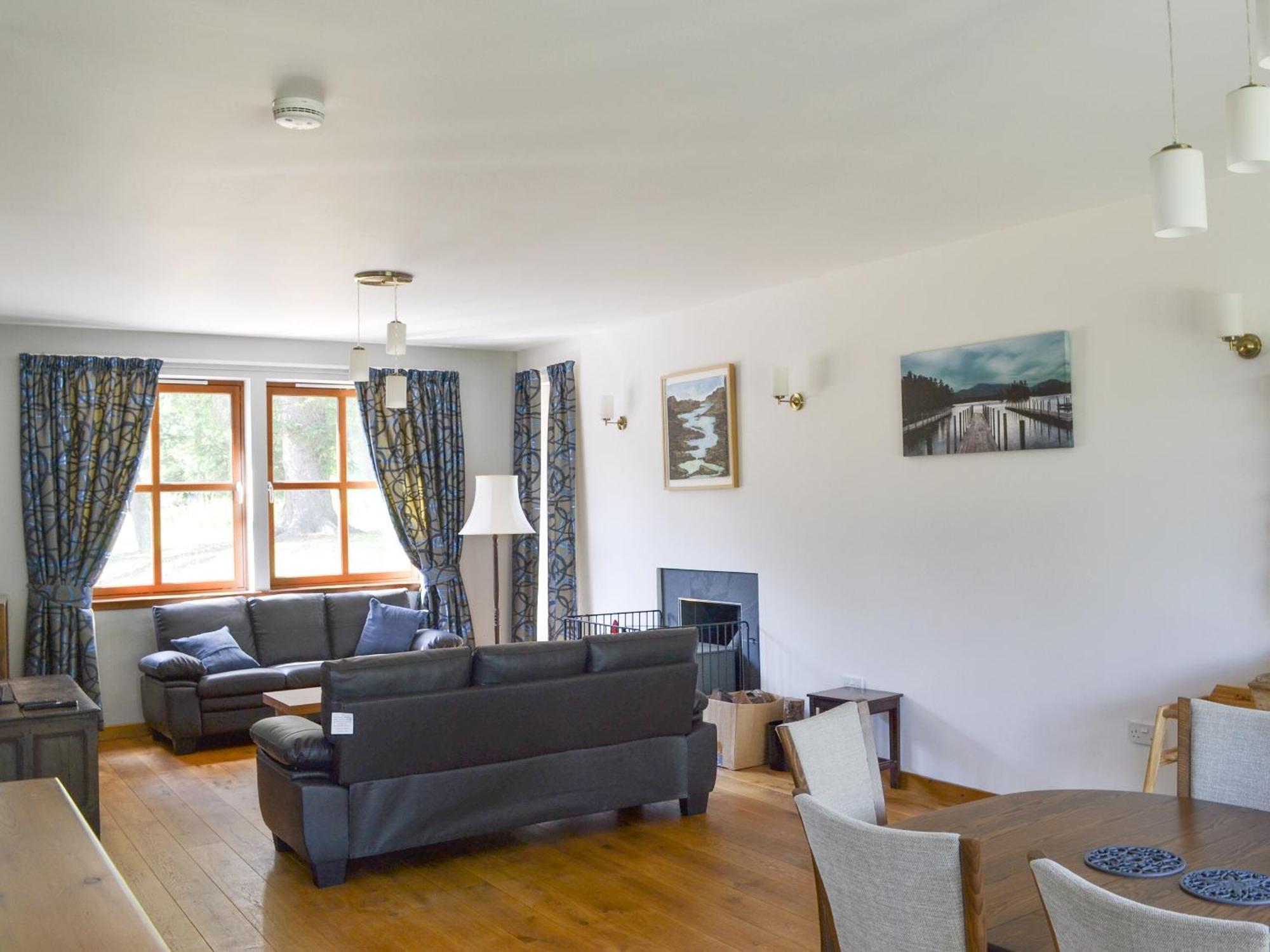 Battanropie Lodge Carrbridge Eksteriør bilde